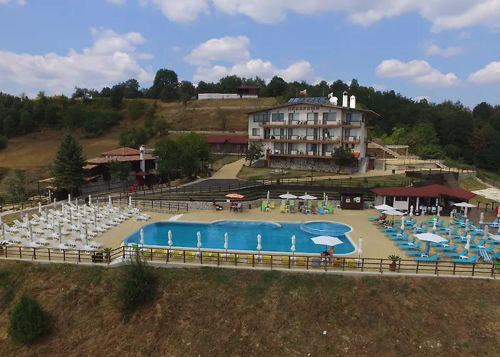 Panorama Family Hotel 3*